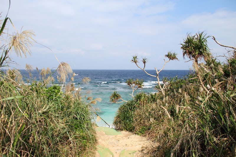 ティーヌ浜_入り口